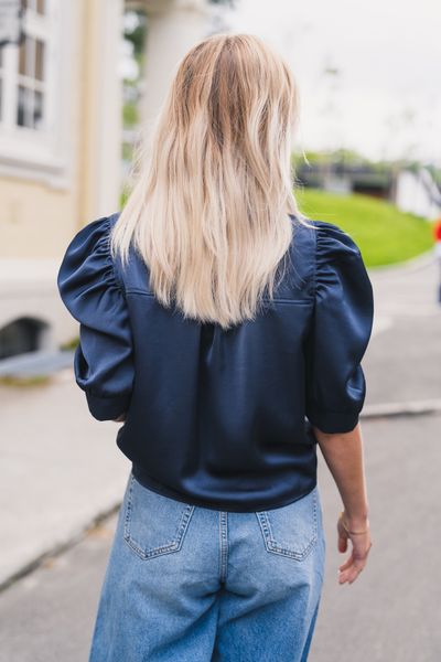 Hovedbilde Roella Heavy Sateen Blouse Midnight Blue 