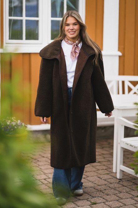 Hovedbilde Carmen Teddy Coat Dark Brown 