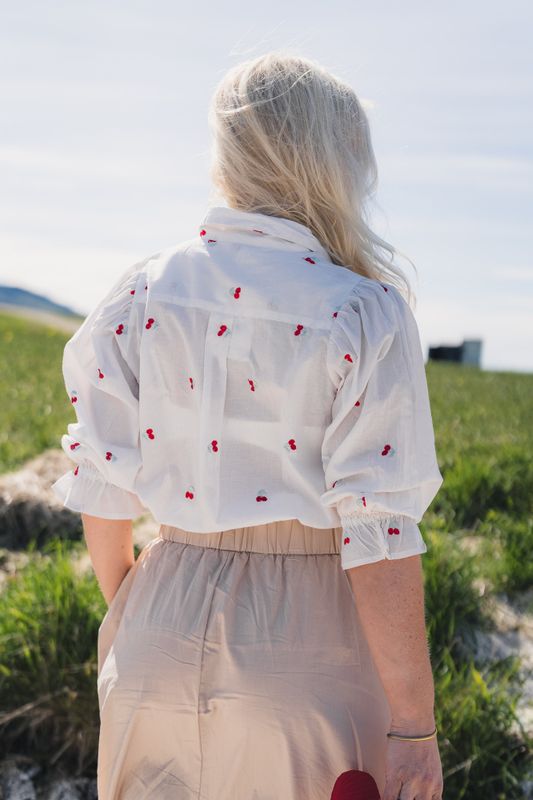 Amy Blouse Cherry 