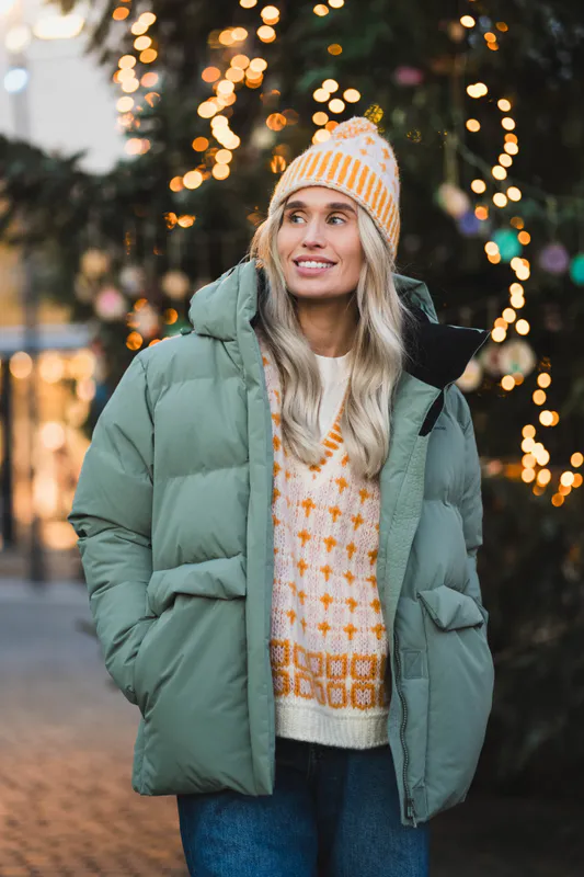 Besseggen Down Jacket Green 