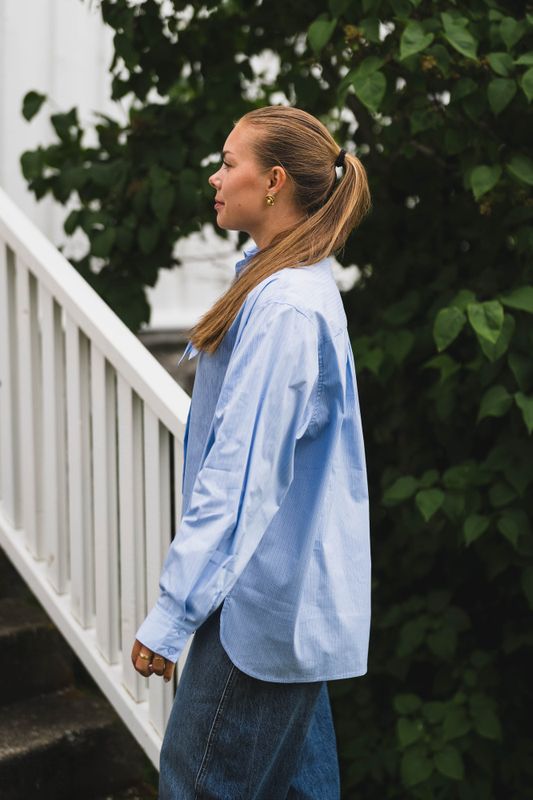 Rochelle Scarf Fine Stripe Shirt Light Blue 