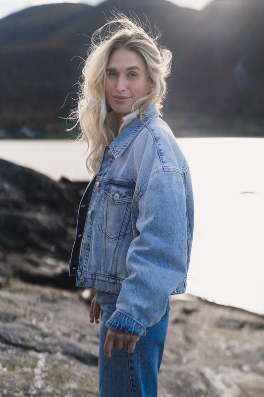 W Cropped Denim Jacket Blue Washed 