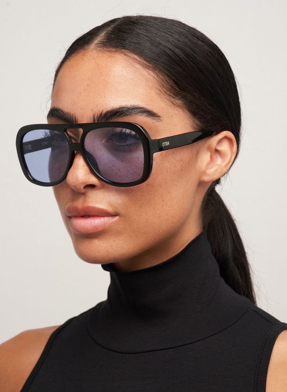 Yara Black/Light Blue 