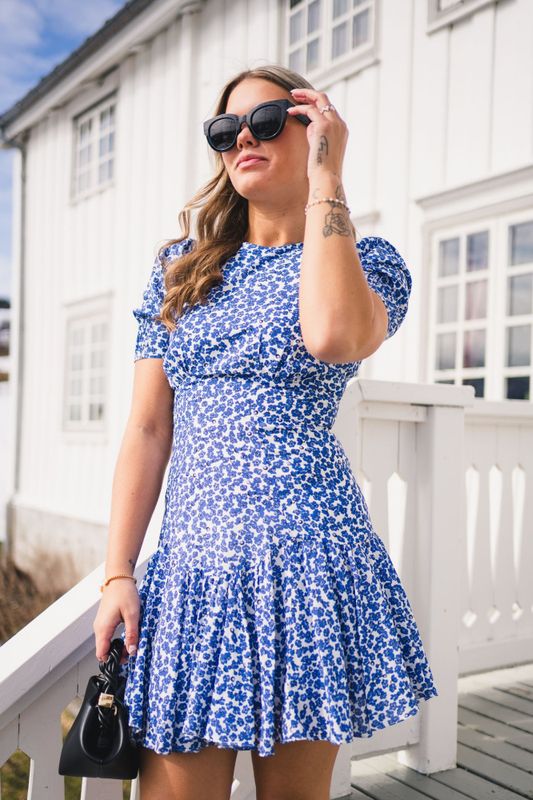 Emma Retro Flower Blue 