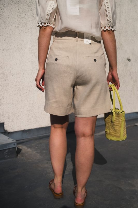 Laura Midi Shorts 769 Sand Linen
