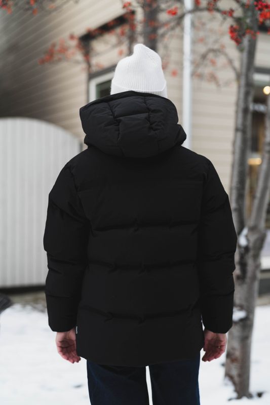 Besseggen Down Jacket New Black 