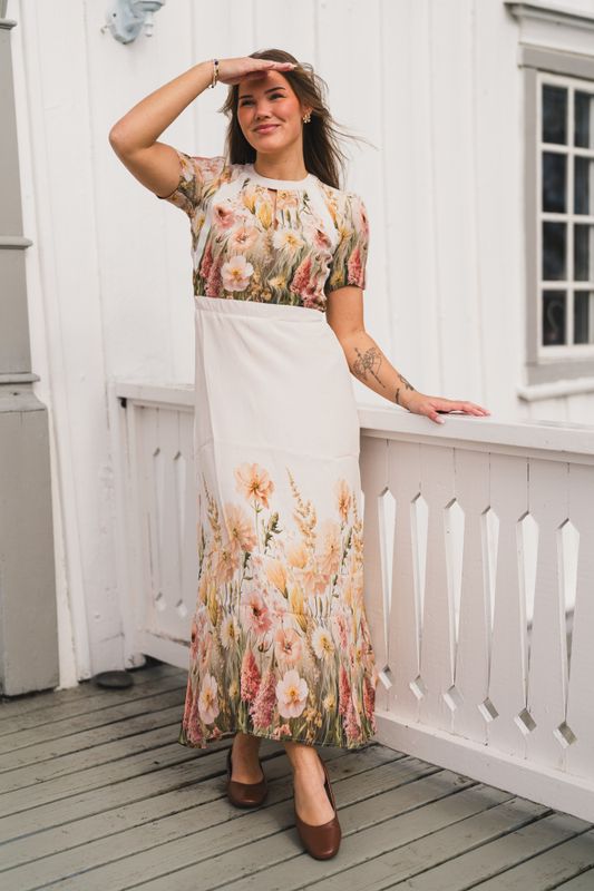 Samira Dress Valley Of Bloom