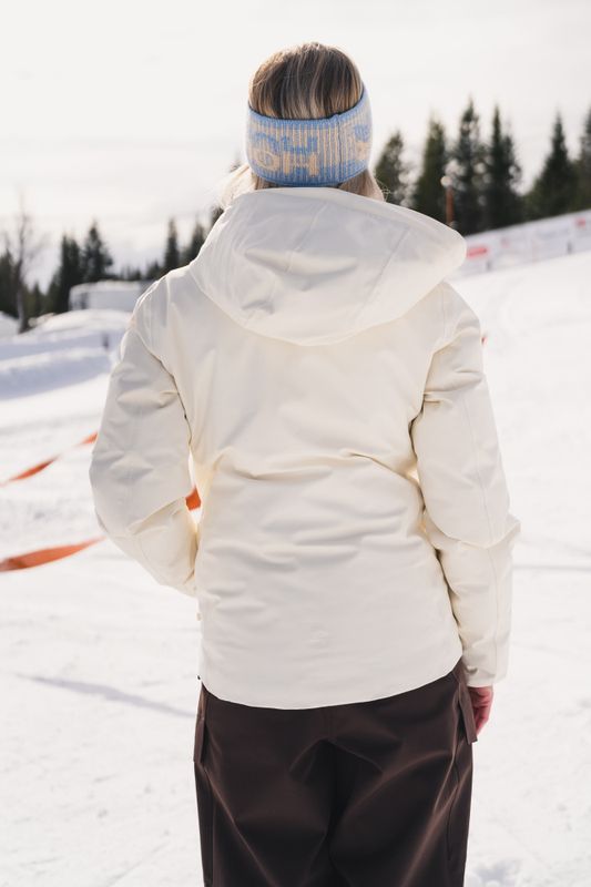 W Tryvann Light Down Jacket Ecru 