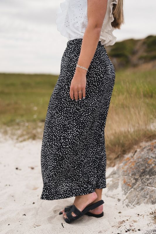 Jace Rhian HW Skirt Aop Black Dot 