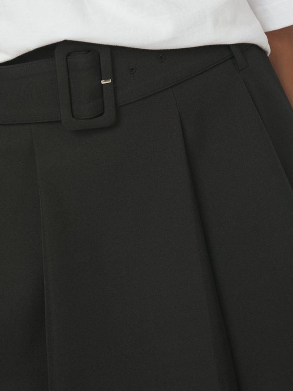 Irelia Structure Skirt Black 