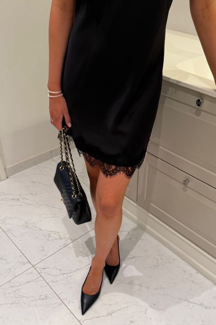 Hovedbilde Junoic Dress Black Satin