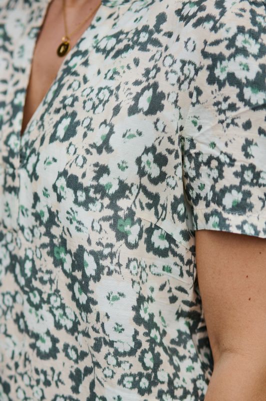 Aminase Dress Agave Green Blurred Flower