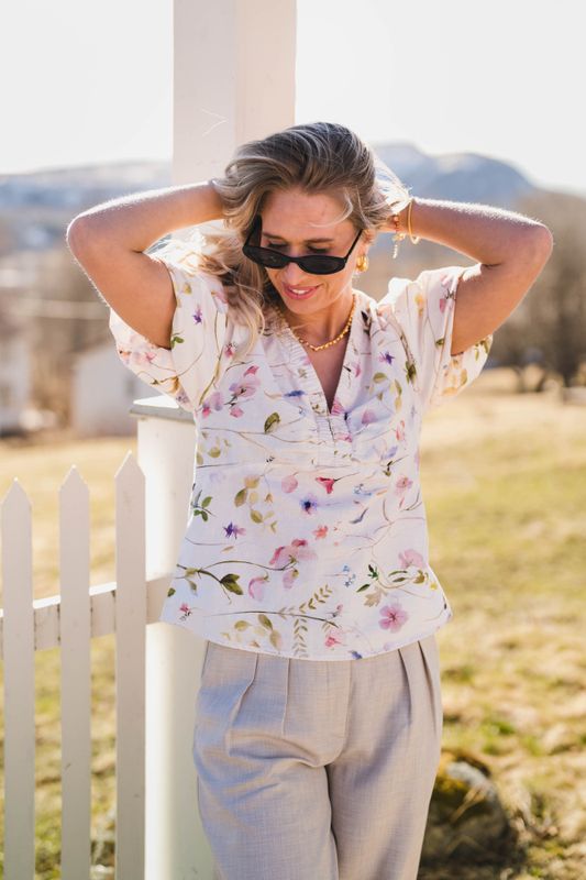 Irina Flower Blouse Offwhite 