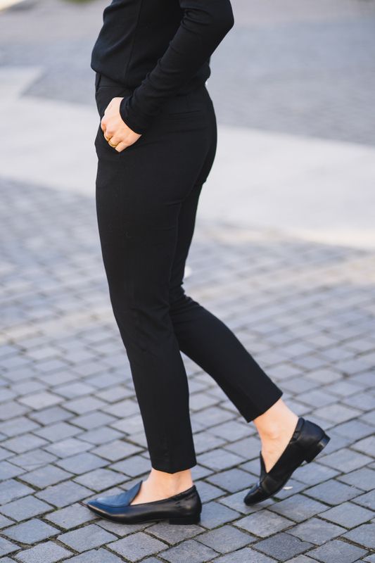 Kylie Crop 396 Black