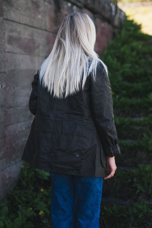 Classic Beadnell Wax Jacket Olive 