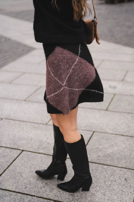 Gisa Check Fluff Knit Skirt Dark Brown 