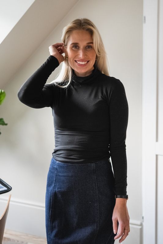 Betrina R LS Top Black