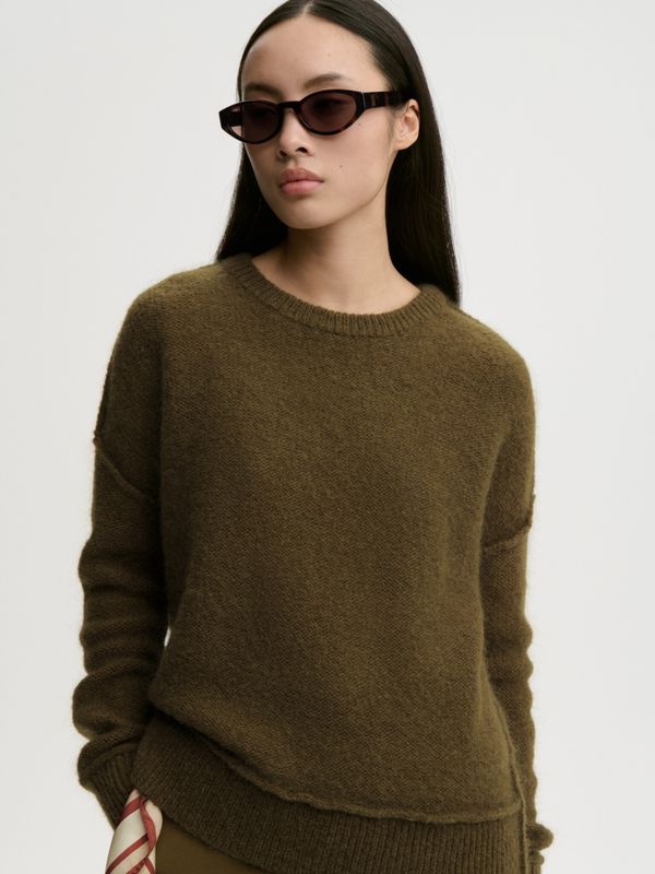 Biagiorms Sweater Hunt  