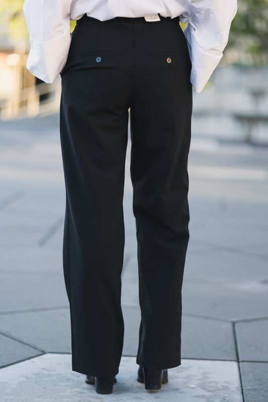 Sophia Regular 285 Black 