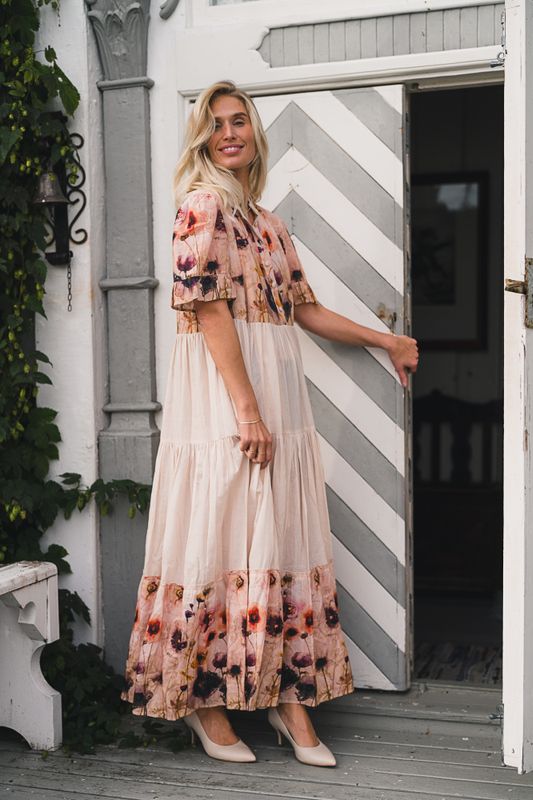 Ambrosia SS Bleeding Petals 