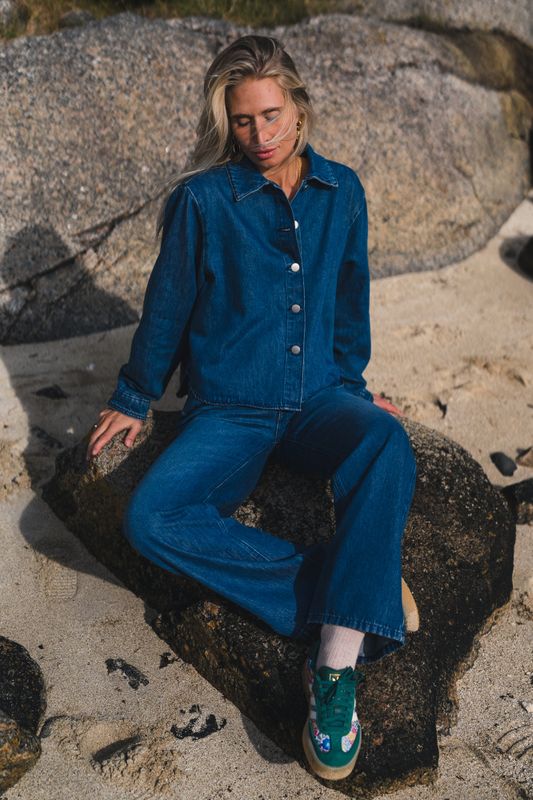 Cecilie Shirt Mid Blue Wash 