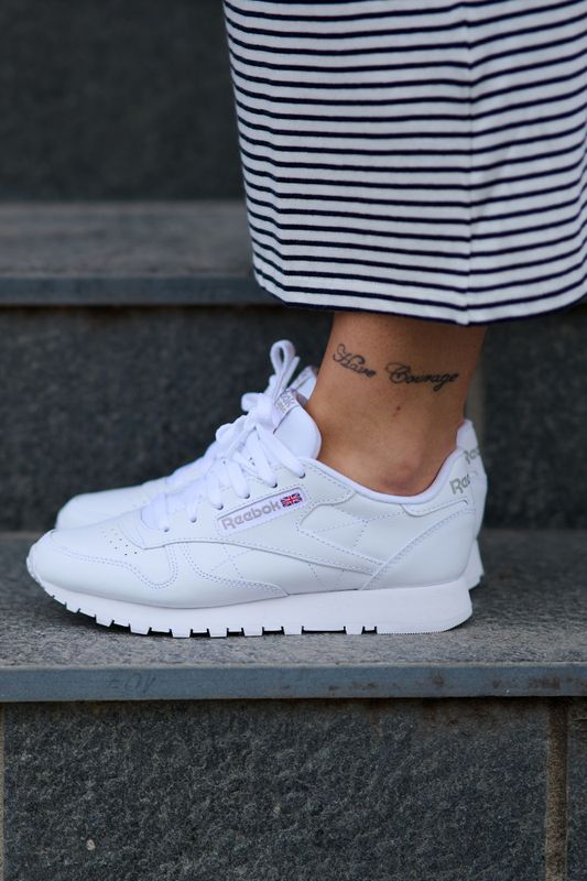 Classic Leather White/Grey 